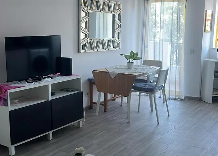 Daire Maria Do Ceu *